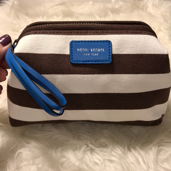 henri bendel Handbags - Henri Bendel make up bag